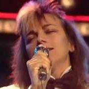 Le texte musical RAGAZZO DELL'EUROPA de GIANNA NANNINI est également présent dans l'album Latin lover (1982)